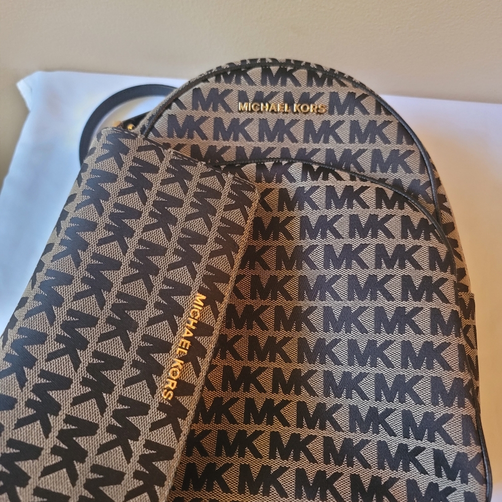 Michael kors medium Backpack - Picture 9 of 16